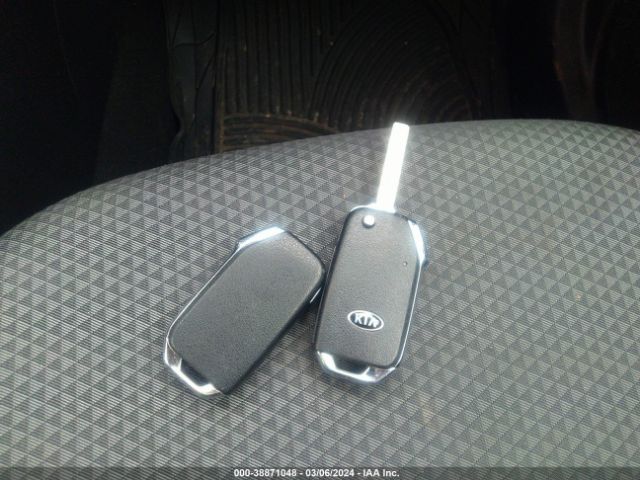 KNDJ23AUXL7095583 KIA SOUL LX