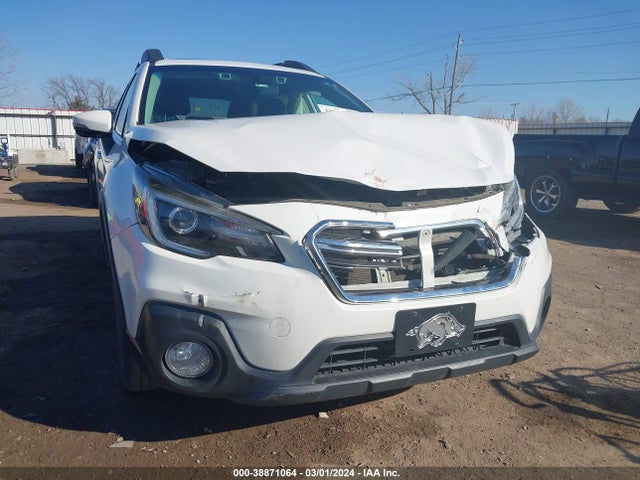 Subaru Outback 2.5i Limited 2018 4S4BSANC1J3238320 Image 17