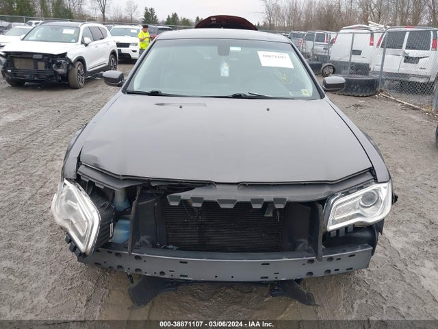 Chrysler 300 Anniversary Edition 2016 2C3CCARG3GH262020 Image 13