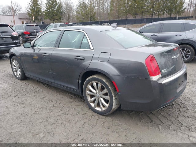 Chrysler 300 Anniversary Edition 2016 2C3CCARG3GH262020 Image 3