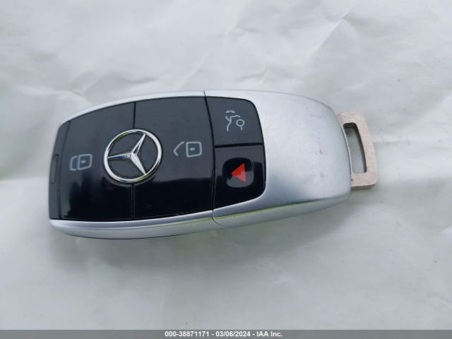 WDDZF4KB7KA597503 Mercedes-Benz E 300 4matic