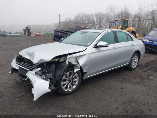 WDDZF4KB7KA597503 Mercedes-Benz E 300 4matic
