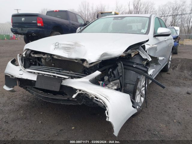 WDDZF4KB7KA597503 Mercedes-Benz E 300 4matic