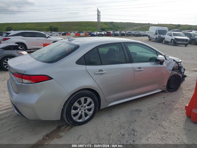 Toyota COROLLA LE 2022 5YFEPMAE1NP360989 Image 13