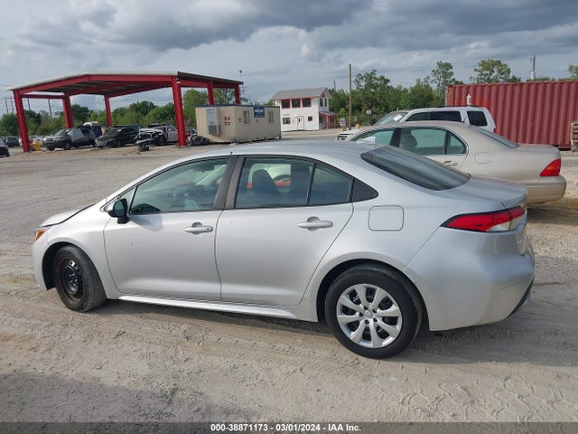 Toyota COROLLA LE 2022 5YFEPMAE1NP360989 Image 14