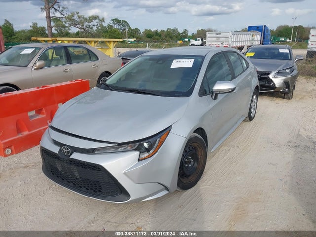 Toyota COROLLA LE 2022 5YFEPMAE1NP360989 Image 2