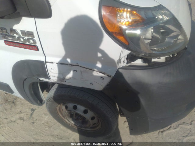 3C6TRVDG6EE103565 RAM Promaster 2500 High Roof