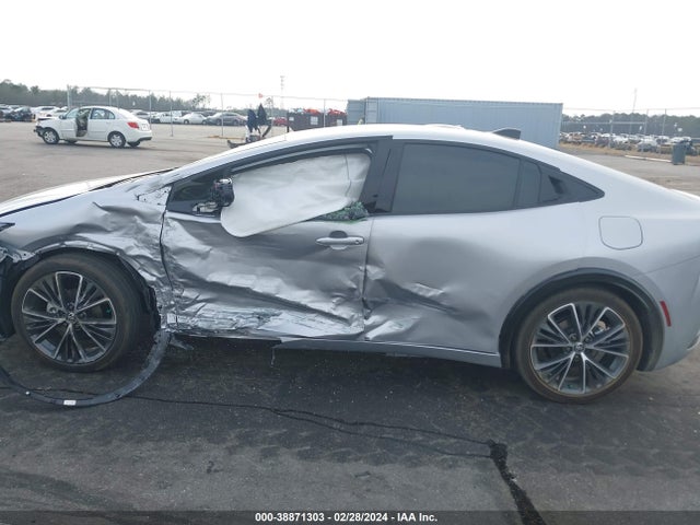 Toyota PRIUS XLE 2024 JTDACAAU6R3023247 Image 14
