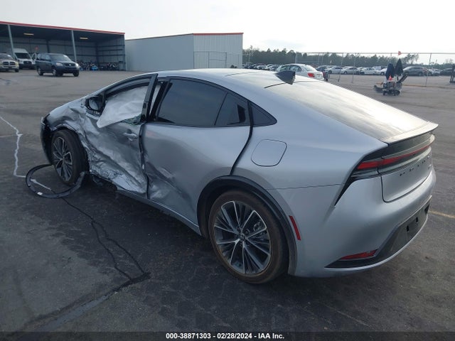Toyota PRIUS XLE 2024 JTDACAAU6R3023247 Image 3