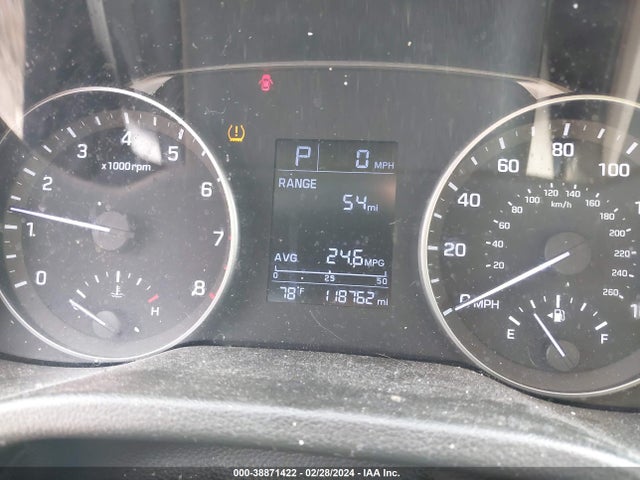 Hyundai ELANTRA SE 2017 5NPD74LFXHH135280 Image 7