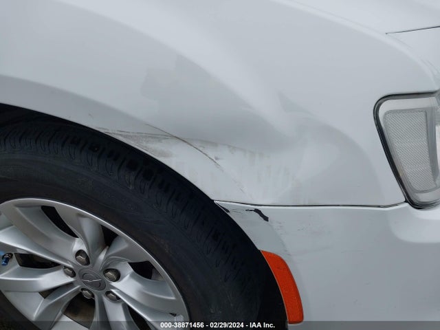 Chrysler 300 Limited 2015 2C3CCAAG5FH908474 Image 6