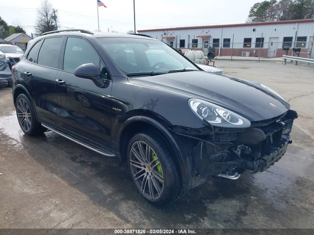 2017 PORSCHE CAYENNE E-HYBRID WP1AE2A25HLA71446 Photo 0