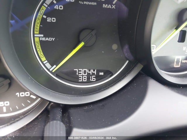 Porsche Cayenne E-hybrid S Platinum Edition 2017 WP1AE2A25HLA71446 Image 15