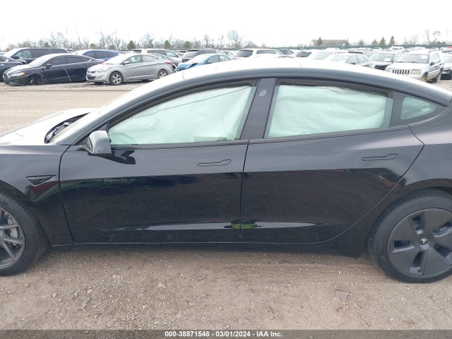 Tesla Model 3 Rear-wheel Drive 2023 5YJ3E1EA3PF592933 Image 13