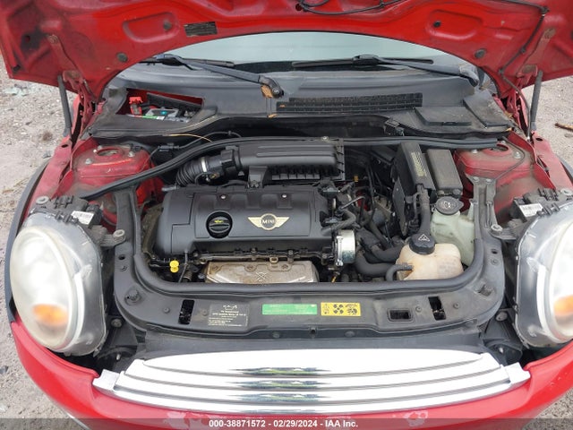 2010 MINI COOPER WMWMR3C56ATU97813 Photo 9