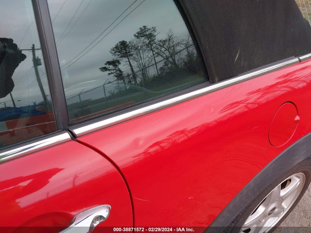 2010 MINI COOPER WMWMR3C56ATU97813 Photo 5