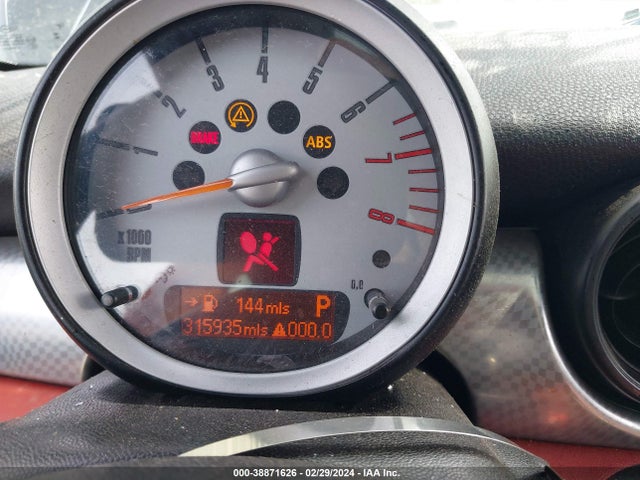 2008 MINI COOPER S CLUBMAN WMWMM33588TP89505 Photo 6