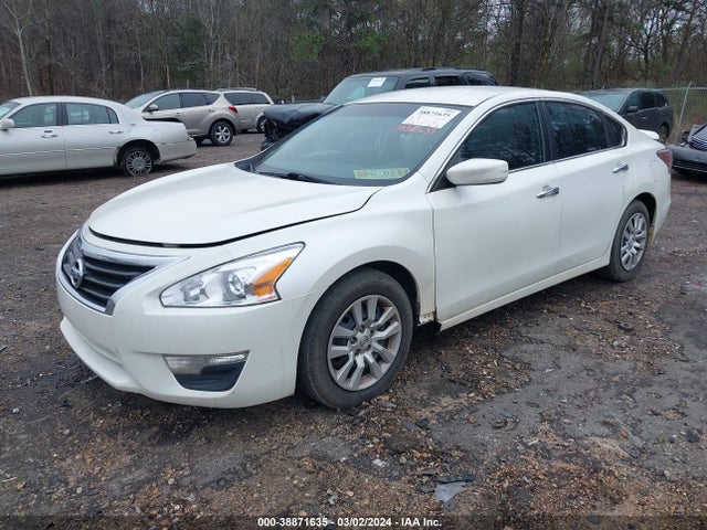 Nissan Altima 2.5 S 2015 1N4AL3AP0FC146808 Image 2