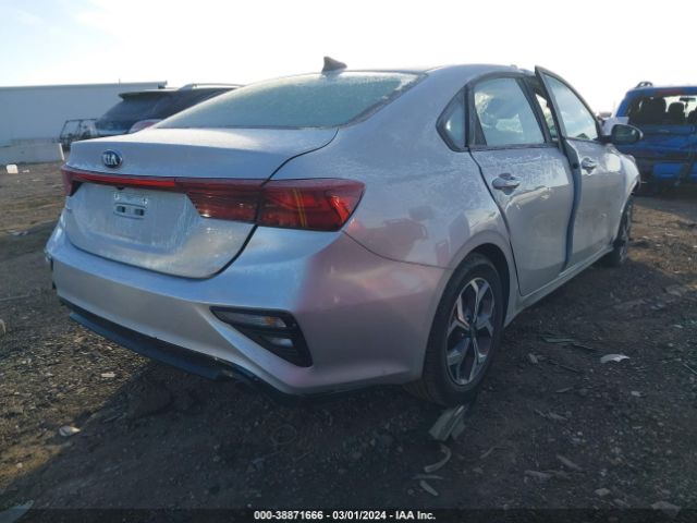 3KPF24ADXLE238933 KIA Forte Lxs