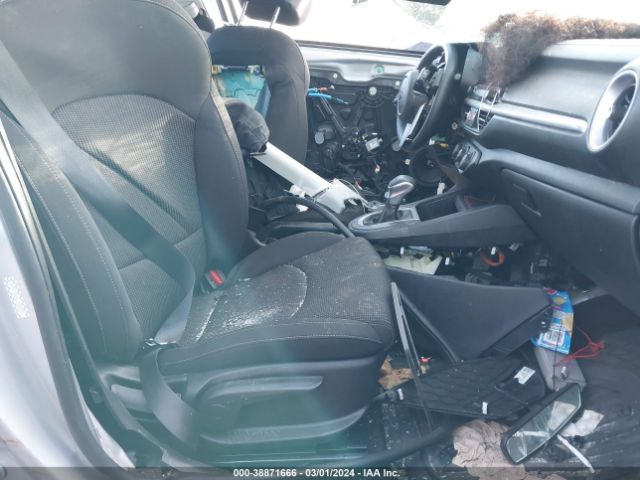 3KPF24ADXLE238933 KIA Forte Lxs