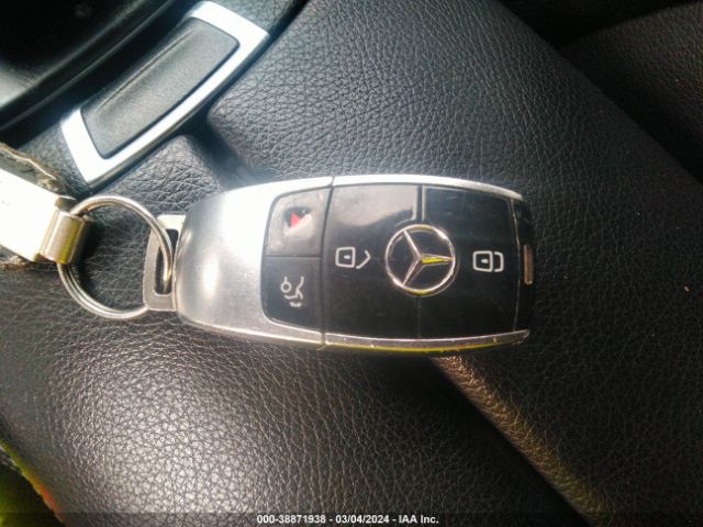 WDDZF4KB2JA392489 Mercedes-Benz E 300 4matic