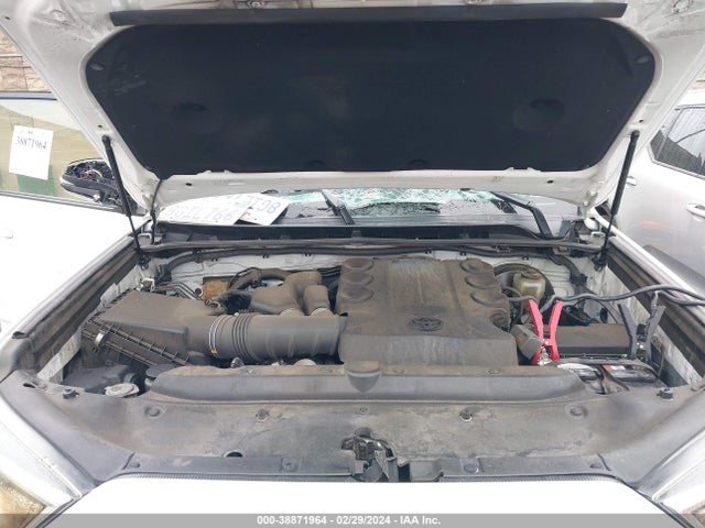 Toyota 4runner Sr5 Premium 2018 JTEZU5JR3J5189250 Image 10