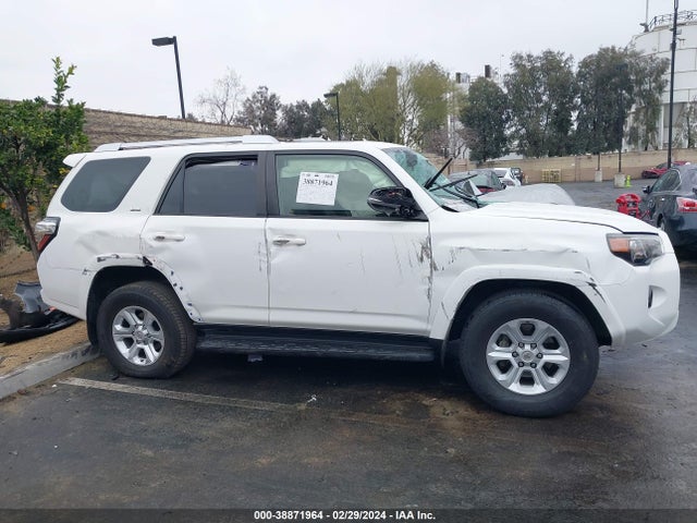 Toyota 4runner Sr5 Premium 2018 JTEZU5JR3J5189250 Image 14