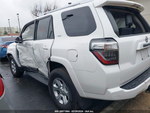 Toyota 4runner Sr5 Premium 2018 JTEZU5JR3J5189250 Image 15