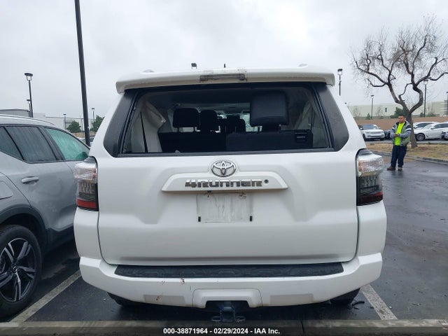 Toyota 4runner Sr5 Premium 2018 JTEZU5JR3J5189250 Image 17
