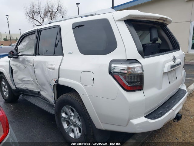 Toyota 4runner Sr5 Premium 2018 JTEZU5JR3J5189250 Image 3