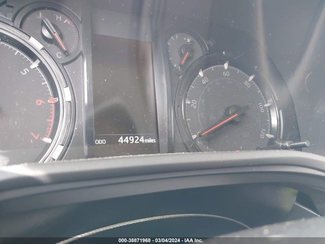 Toyota 4RUNNER SR5 2021 JTEEU5JR8M5237151 Image 15