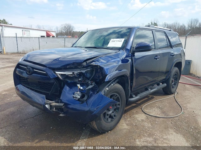 Toyota 4RUNNER SR5 2021 JTEEU5JR8M5237151 Image 2