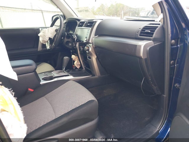 Toyota 4RUNNER SR5 2021 JTEEU5JR8M5237151 Image 5