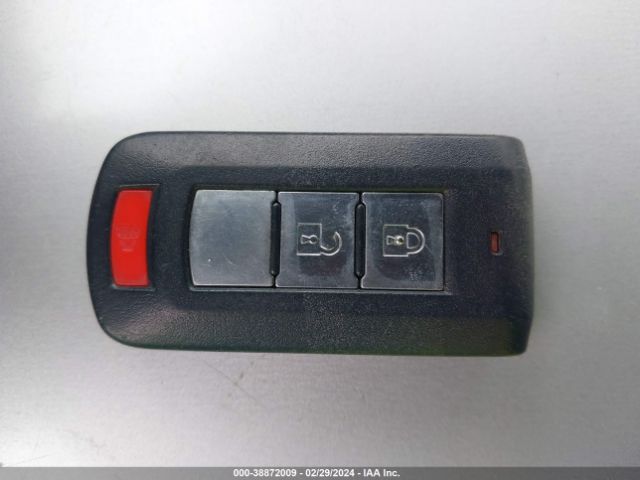 JA4AD3A30HZ047615 Mitsubishi Outlander Sel