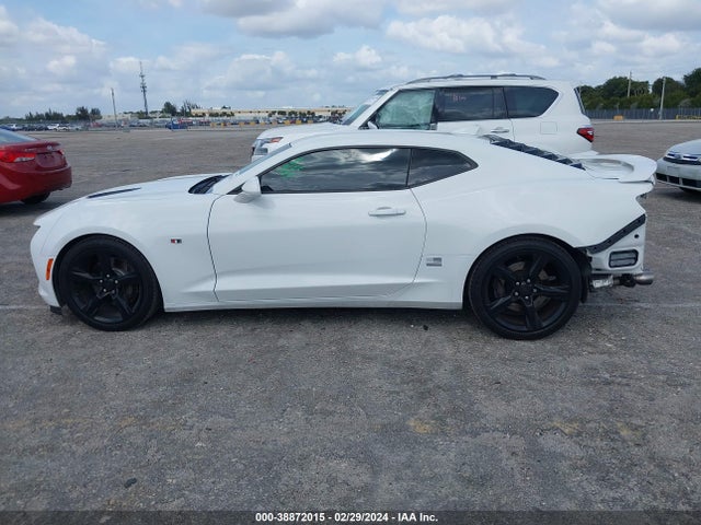 Chevrolet CAMARO 2SS 2018 1G1FH1R74J0124825 Image 14