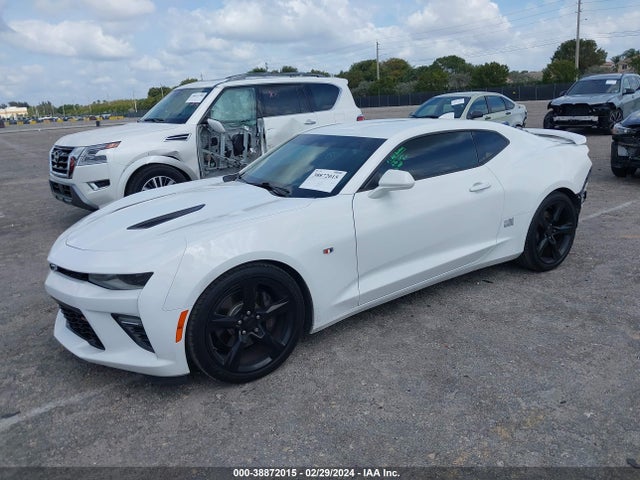 Chevrolet CAMARO 2SS 2018 1G1FH1R74J0124825 Image 2
