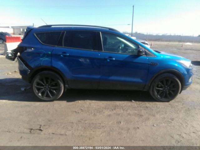 1FMCU9GD6JUA80800 Ford ESCAPE SE