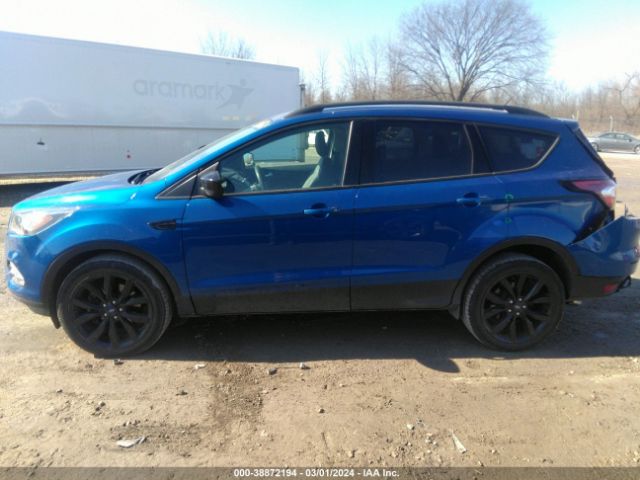 1FMCU9GD6JUA80800 Ford ESCAPE SE