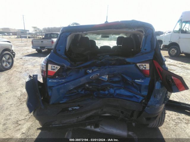 1FMCU9GD6JUA80800 Ford ESCAPE SE
