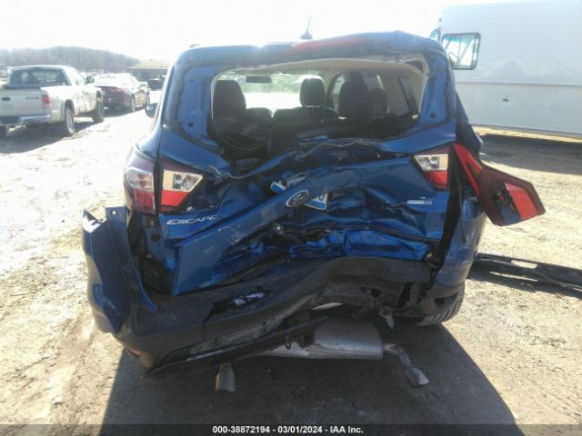 1FMCU9GD6JUA80800 Ford ESCAPE SE