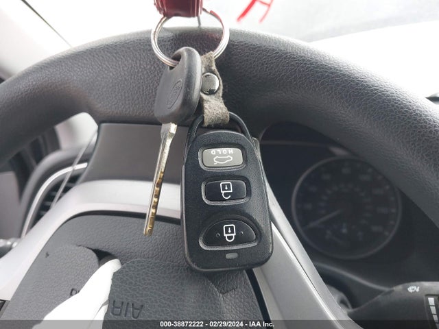 Hyundai ELANTRA SE 2017 KMHD74LF4HU080505 Image 11