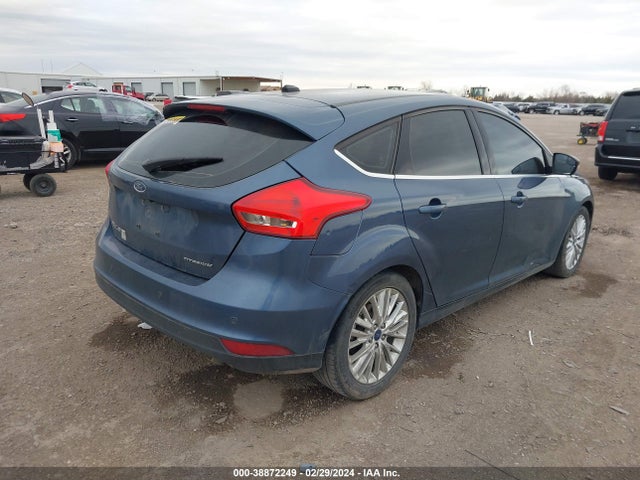 Ford Focus Titanium 2018 1FADP3N26JL235789 Image 4