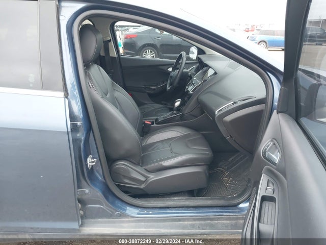 Ford Focus Titanium 2018 1FADP3N26JL235789 Image 5