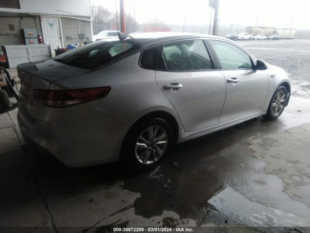 5XXGT4L30JG209032 KIA Optima Lx