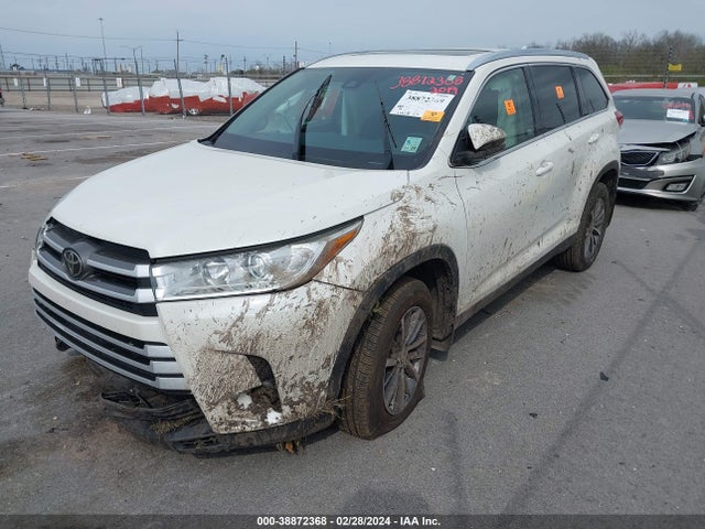 Toyota Highlander Xle 2019 5TDKZRFH1KS551649 Image 2