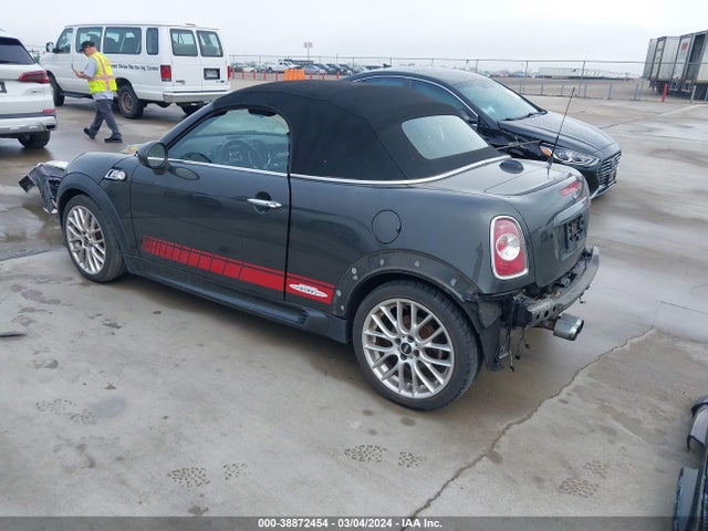 2015 MINI ROADSTER WMWSY3C54FT566774 Photo 2