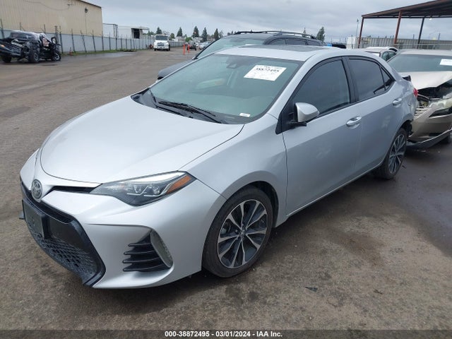 Toyota COROLLA SE 2017 5YFBURHE0HP598397 Image 2