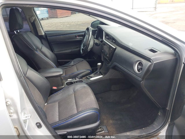 Toyota COROLLA SE 2017 5YFBURHE0HP598397 Image 5
