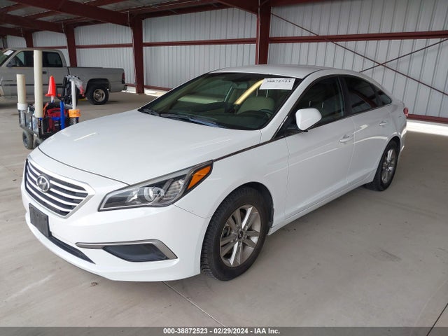 Hyundai SONATA SE 2016 5NPE24AF2GH374391 Image 2