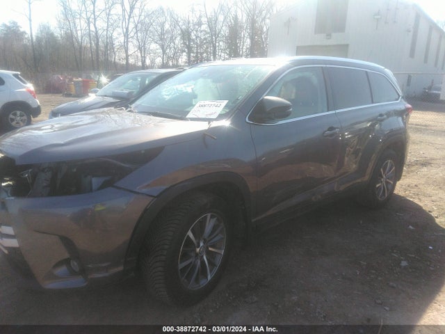 Toyota Highlander Xle 2019 5TDJZRFH9KS586323 Image 14